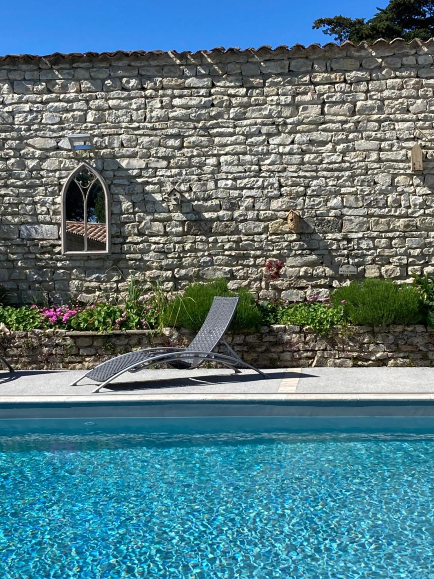 Villa Del Re 3 Face A La Piscine La Flotte Kültér fotó